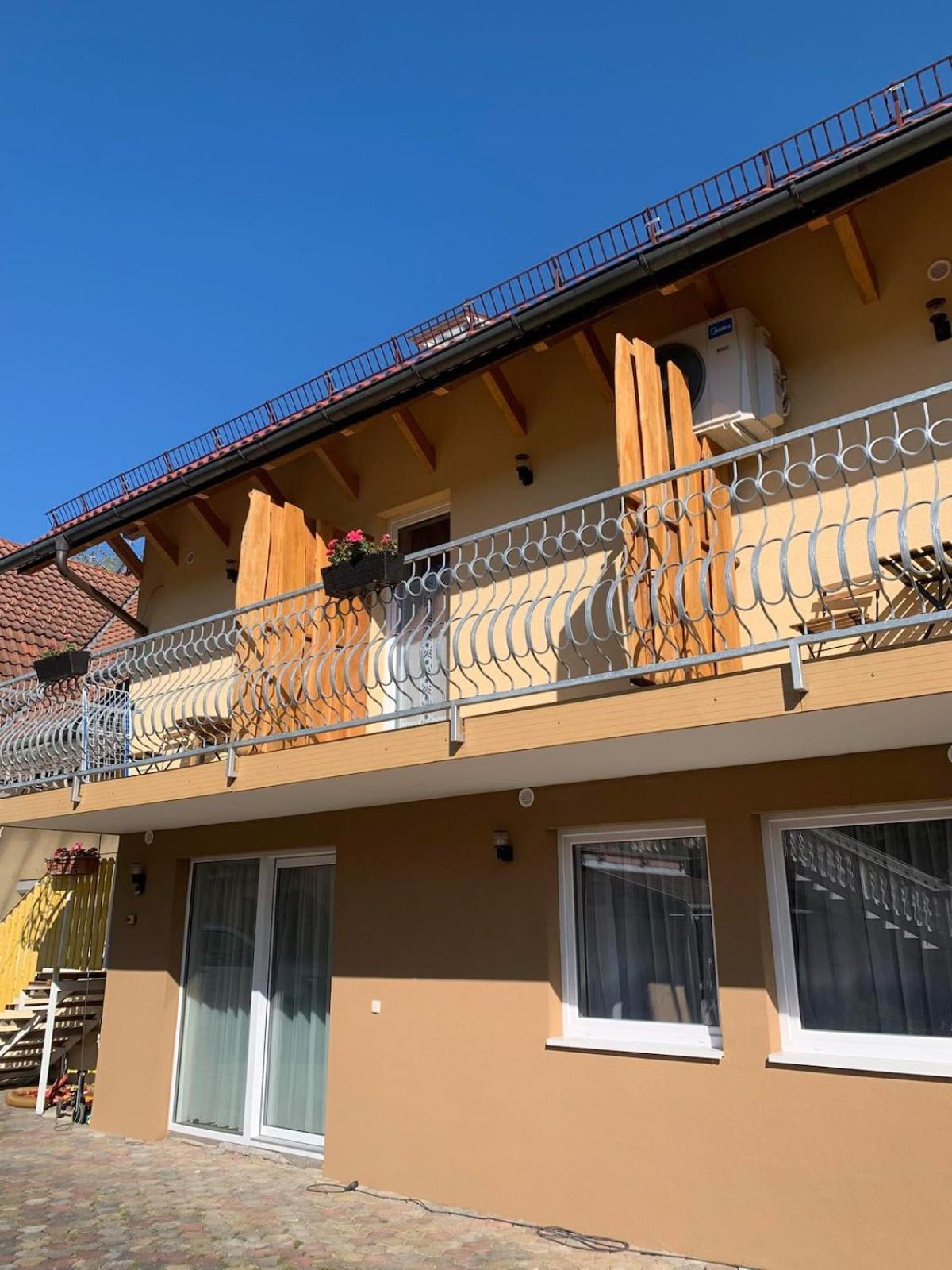 Molnar Apartman Zamardi Bagian luar foto